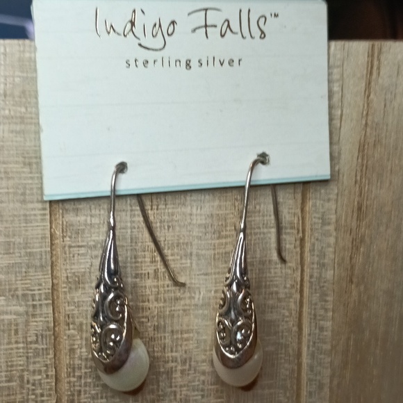 Indigo Falls 925 sterling silver genuine white split pearls dangle drop earrings - Picture 3 of 3